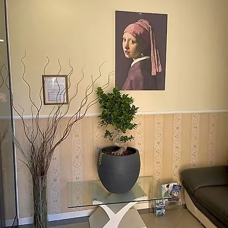 Ottaviano Augusto מלון